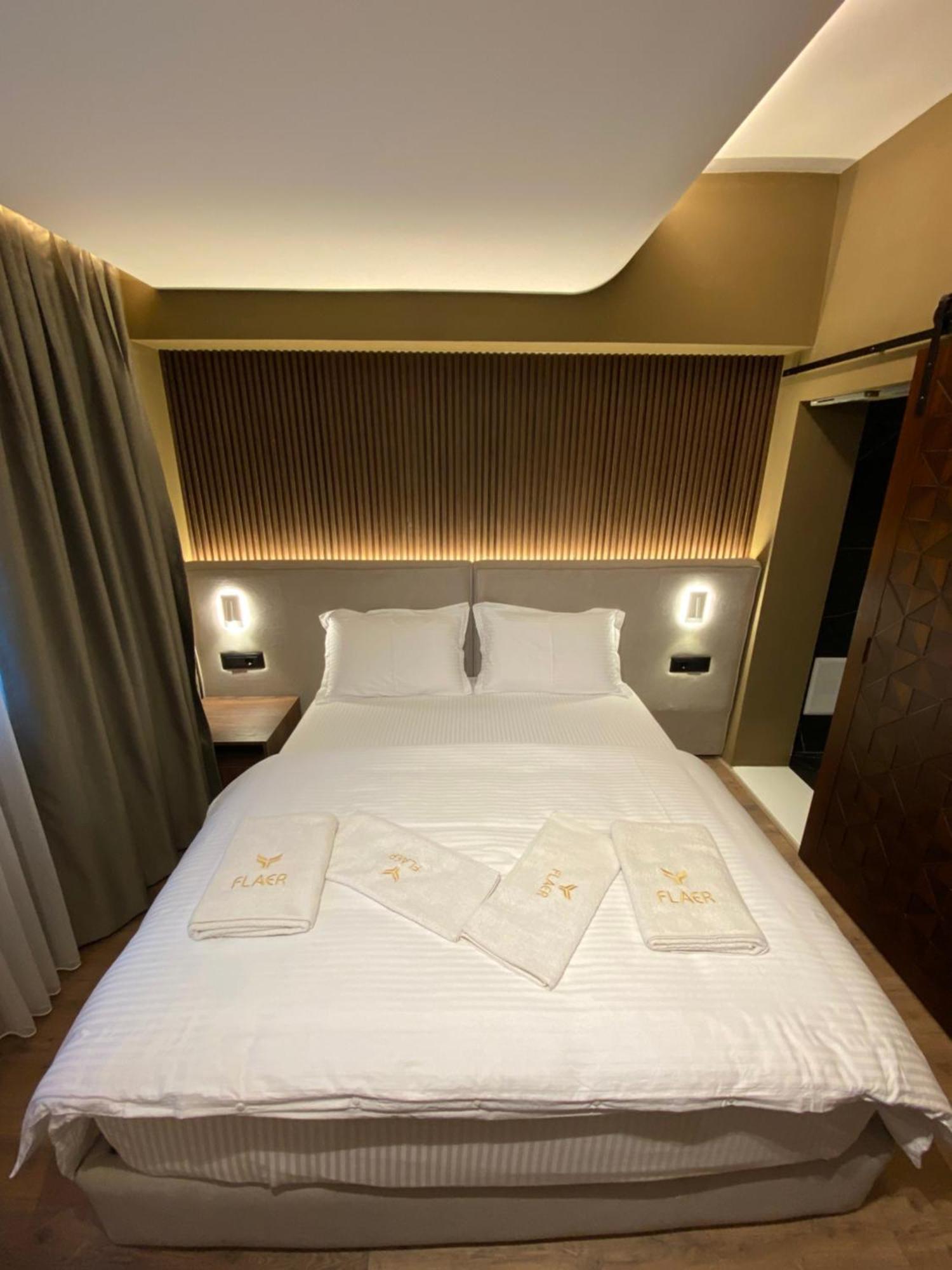 Hotel Flaer Shkoder Bagian luar foto